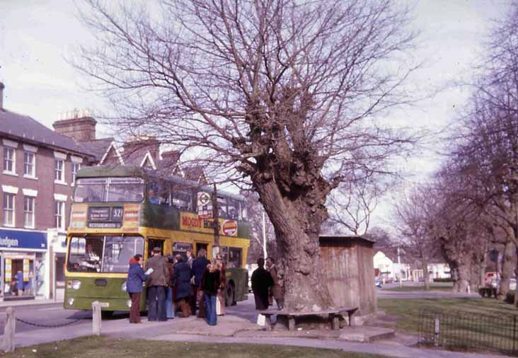 London Country Leyland Atlantean MCW AN105